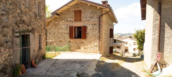 Дом с 7 комнатами в Монтефьорино, Италия № 169299 22