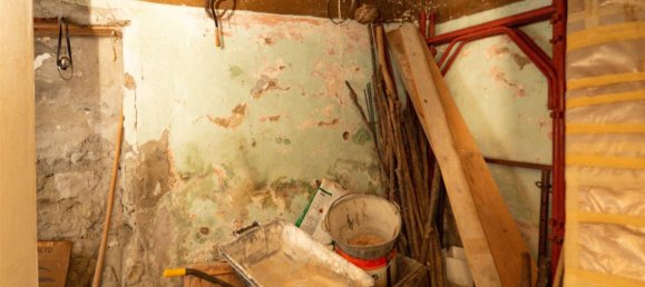 Дом с 7 комнатами в Монтефьорино, Италия № 169299 25