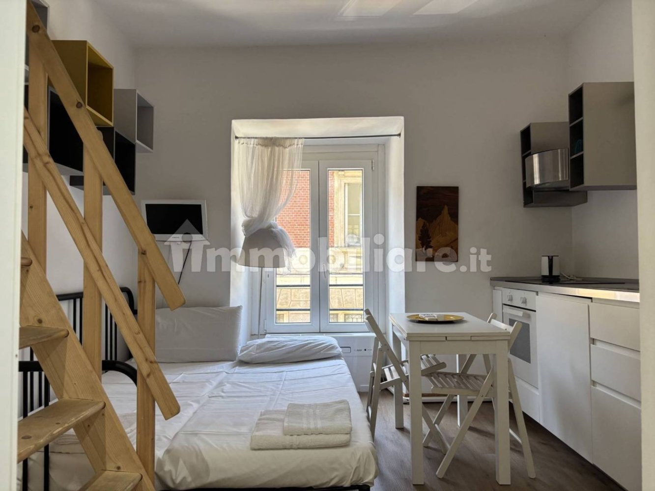 Studio in Milan, Italy No. 313885