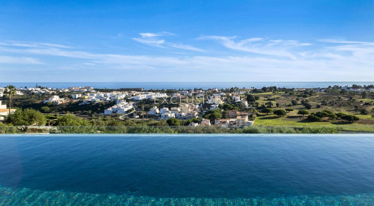 4 bedrooms Villa in Albufeira, Portugal No. 7724