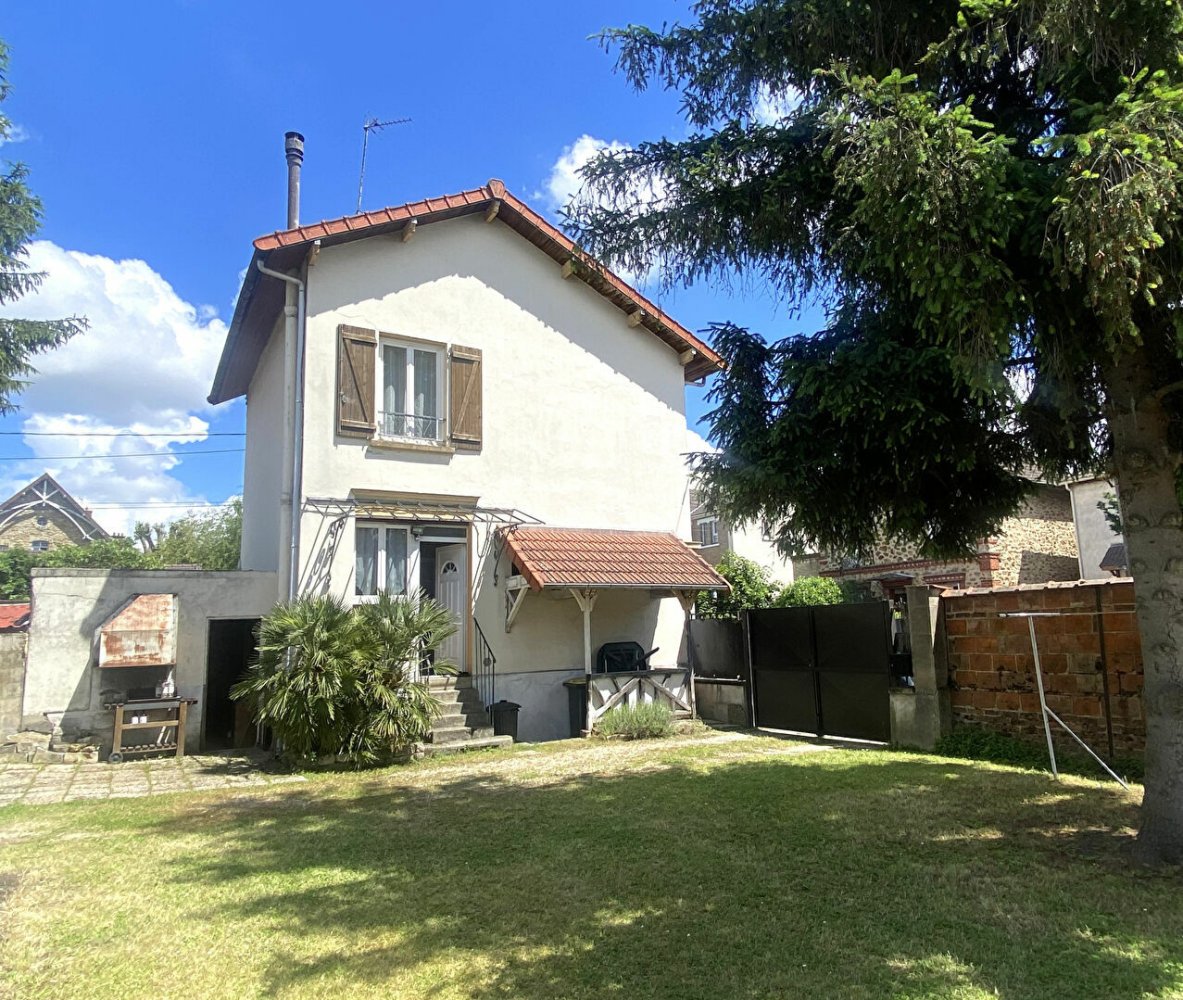 3 chambres Maison à Gagny, France No. 181175