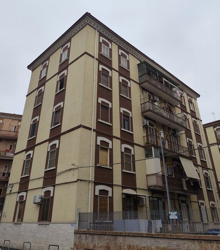 2 rooms Apartment in Foggia, Italy No. 88776