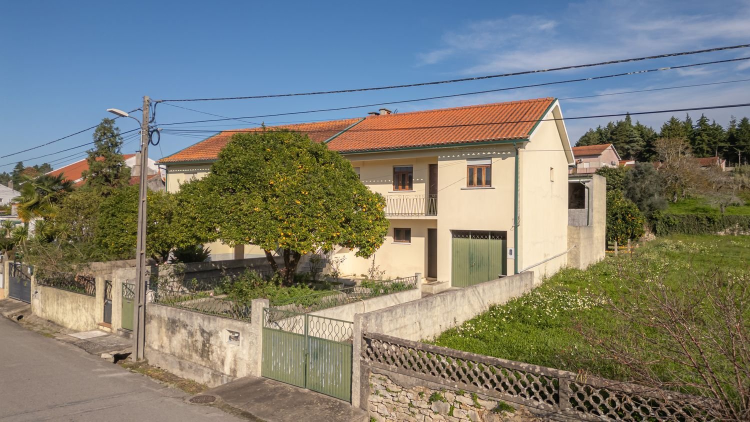 4 غرف نوم منزل في Anca, Portugal رقم 89246