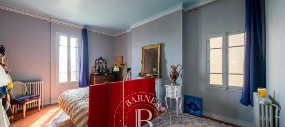 5 bedrooms Villa in Grasse, France No. 340811 10