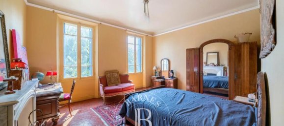 5 bedrooms Villa in Grasse, France No. 340811 8