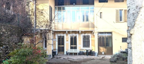 3 bedrooms House in Bollengo, Italy No. 196078 16