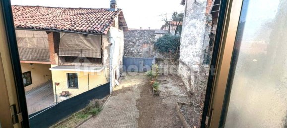 3 bedrooms House in Bollengo, Italy No. 196078 27