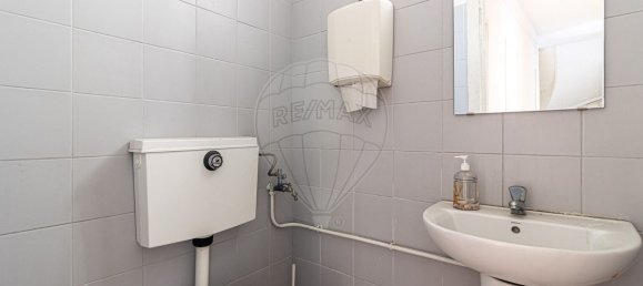 9 bedrooms Building in Viana do Castelo, Portugal No. 126522 6