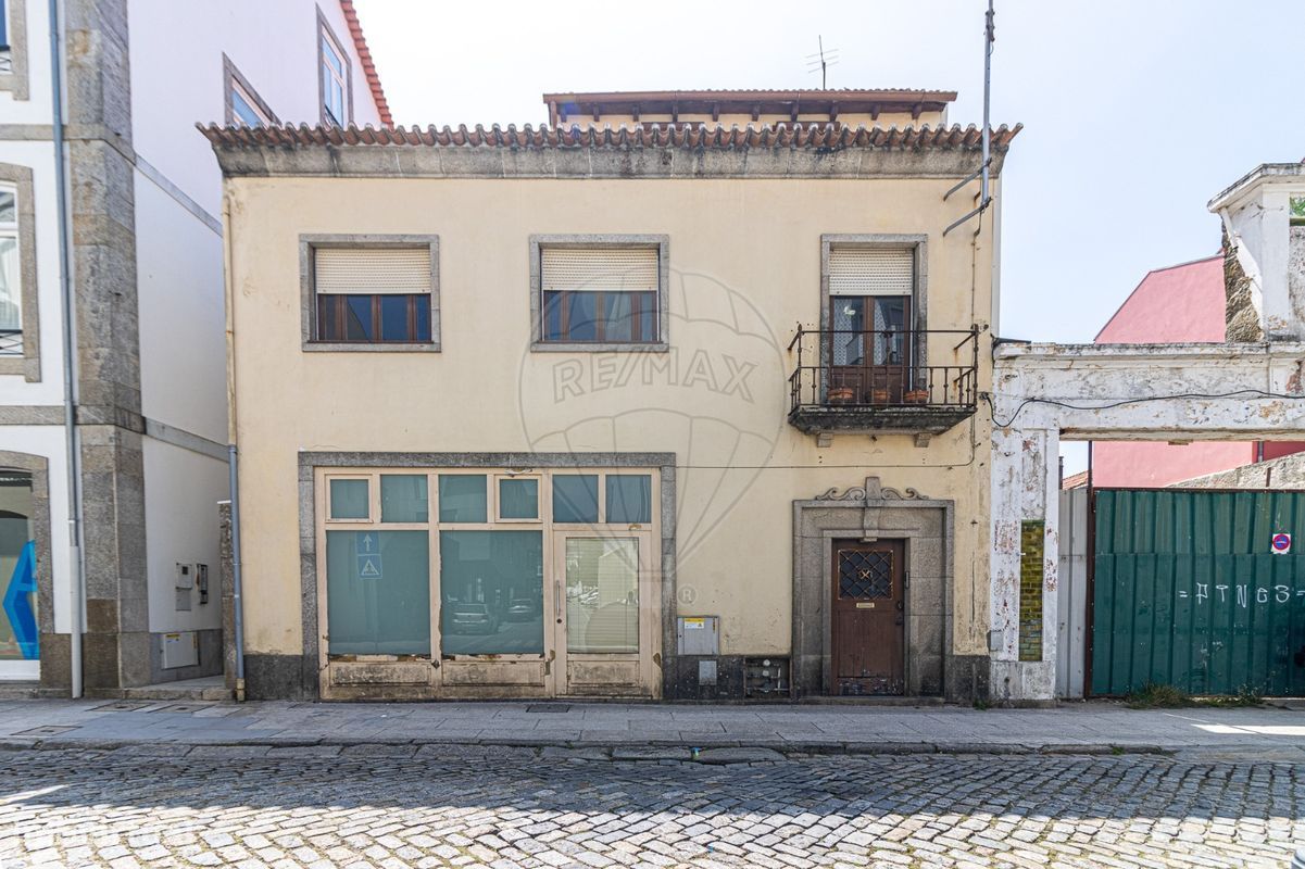 9 bedrooms Building in Viana do Castelo, Portugal No. 126522