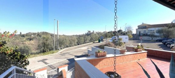 Дом с 7 комнатами в Понтедера, Италия № 21915 7