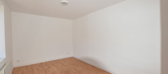 Casa de 4 dormitorios en Saint-Prix, France No. 203778 15