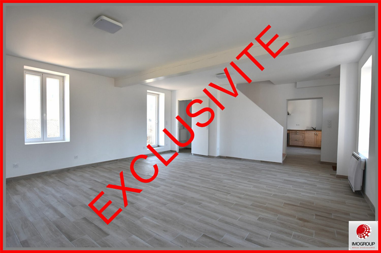 Casa de 4 dormitorios en Saint-Prix, France No. 203778