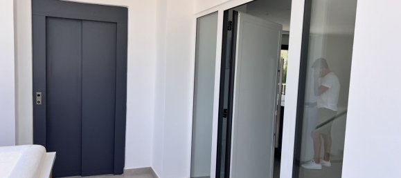 2 Schlafzimmer Penthouse in Marbella, Spain, Nr. 135653 9