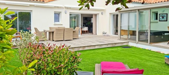 3 bedrooms House in Bretignolles-sur-Mer, France No. 281283 2