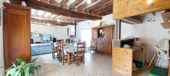 3 bedrooms House in Blois, France No. 70007 5