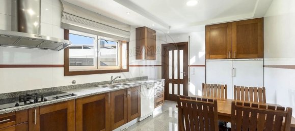 4 bedrooms House in Mindelo, Portugal No. 185815 12