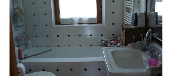 5 rooms Apartment in Reggello, Italy No. 37723 13