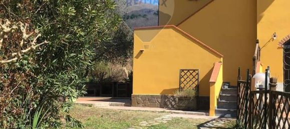 5 rooms Apartment in Reggello, Italy No. 37723 8