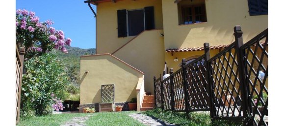 5 rooms Apartment in Reggello, Italy No. 37723 7
