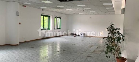 Entrepôt à Monza, Italy 3300m² No. 215673 38