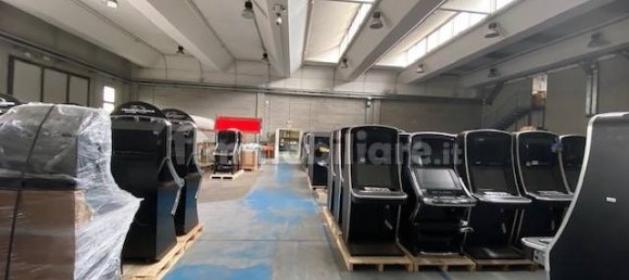 Entrepôt à Monza, Italy 3300m² No. 215673 12