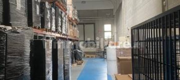 Entrepôt à Monza, Italy 3300m² No. 215673 5