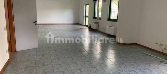 Entrepôt à Monza, Italy 3300m² No. 215673 39