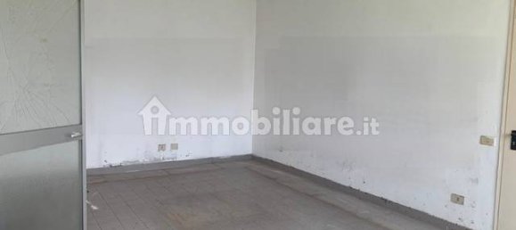 Entrepôt à Monza, Italy 3300m² No. 215673 33