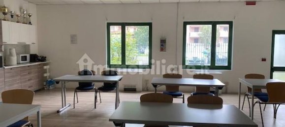 Entrepôt à Monza, Italy 3300m² No. 215673 6