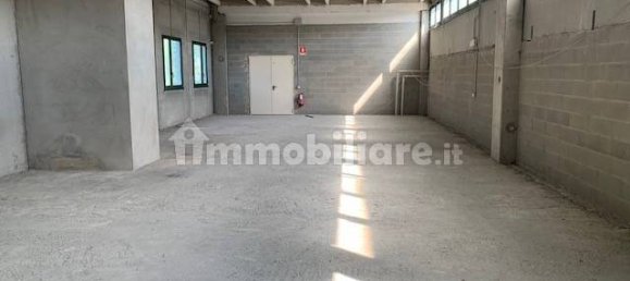 Entrepôt à Monza, Italy 3300m² No. 215673 28