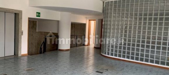 Entrepôt à Monza, Italy 3300m² No. 215673 37