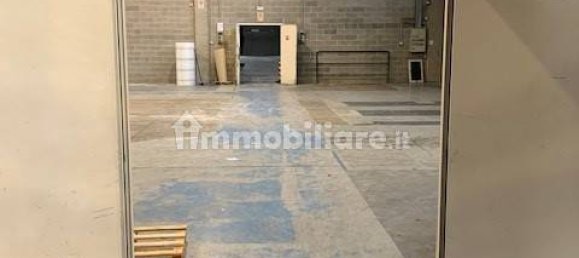 Entrepôt à Monza, Italy 3300m² No. 215673 30