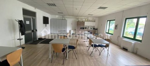 Entrepôt à Monza, Italy 3300m² No. 215673 9