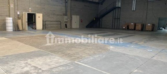 Entrepôt à Monza, Italy 3300m² No. 215673 24
