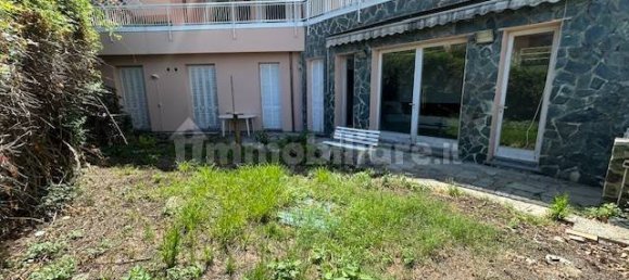 Apartamento de 3 dormitorios en Arenzano, Italy No. 266652 2