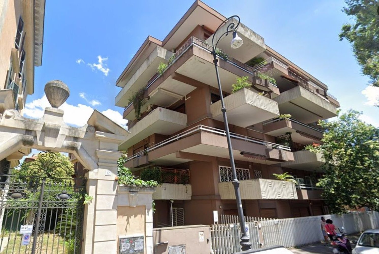 3 bedrooms Apartment in Rome, Italy No. 348267