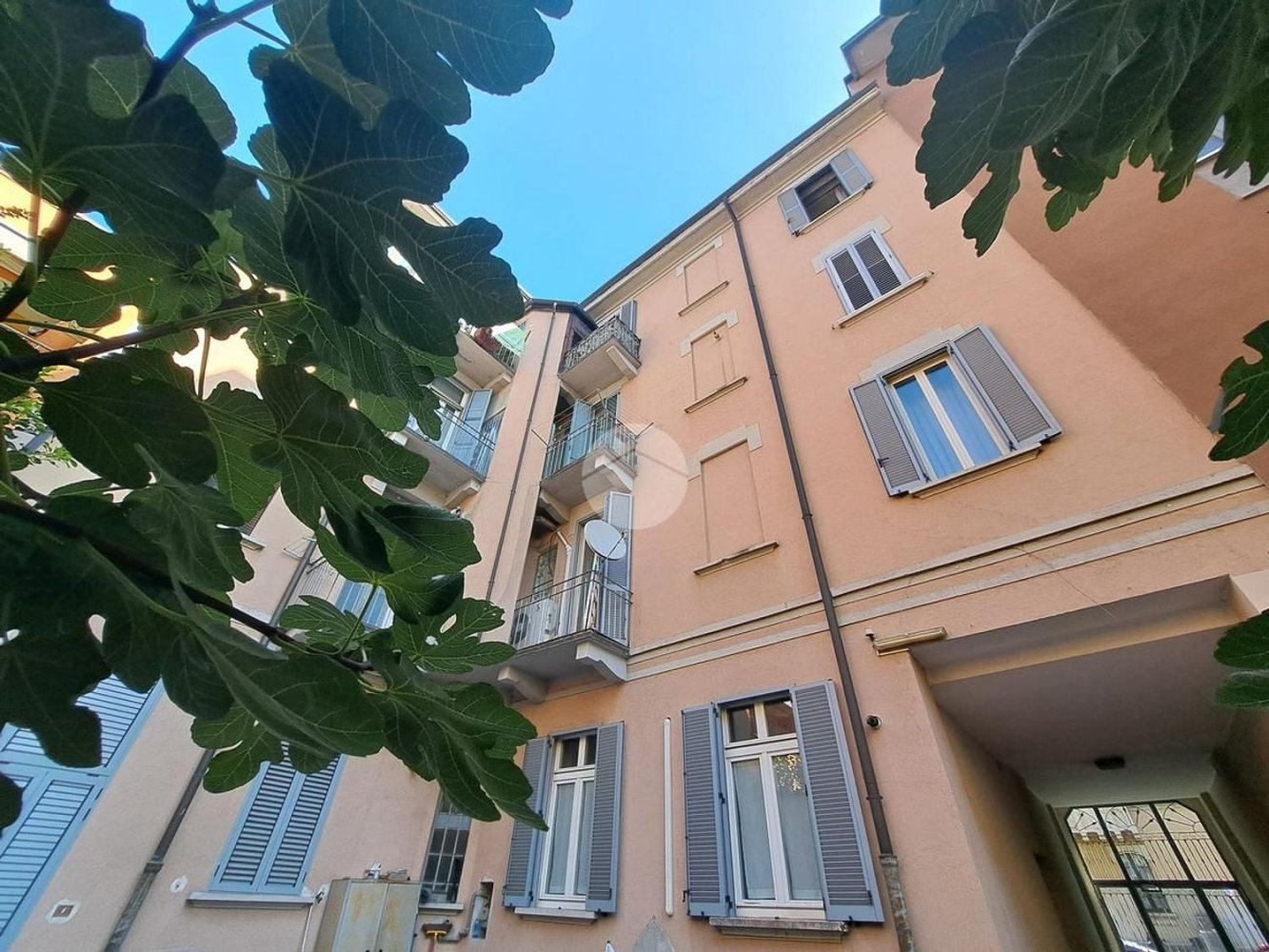 2 bedrooms Apartment in Milan, Italy No. 360699