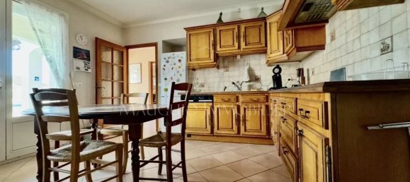 Casa de 4 dormitorios en Mauguio, France No. 345393 11