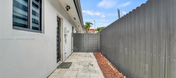 1 Schlafzimmer Grundstück in Miami, USA, Nr. 615598 10