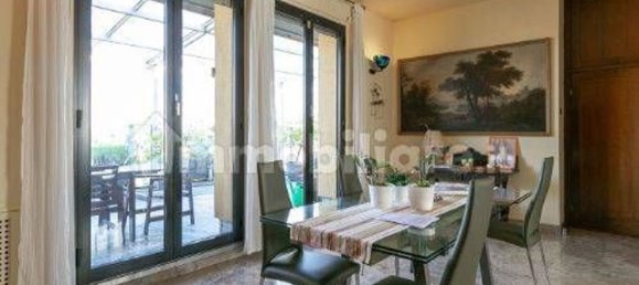 5 rooms Apartment in Milan, Italy No. 244218 4