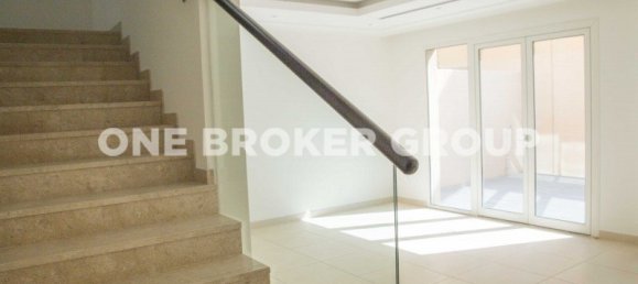 3 bedrooms Villa in Al Barsha, UAE No. 1561 8