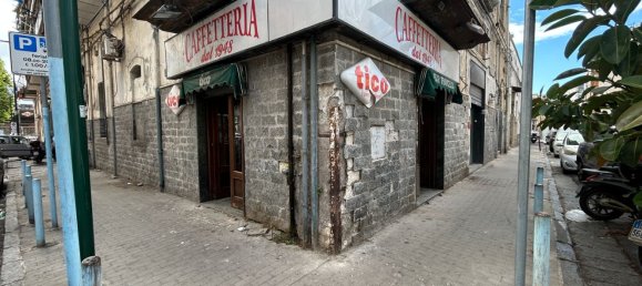 Gewerbliche Immobilie in Naples, Italy 73m², Nr. 267579 4