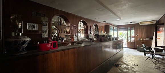 Gewerbliche Immobilie in Naples, Italy 73m², Nr. 267579 11