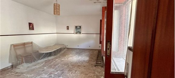 4غرفة منزل في Barcellona Pozzo di Gotto, Italy رقم 77698 2