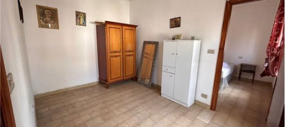 4غرفة منزل في Barcellona Pozzo di Gotto, Italy رقم 77698 3