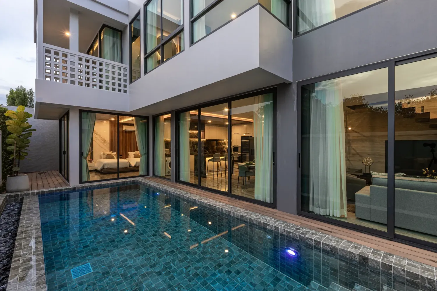 4 Schlafzimmer Villa in Phuket, Thailand, Nr. 80341