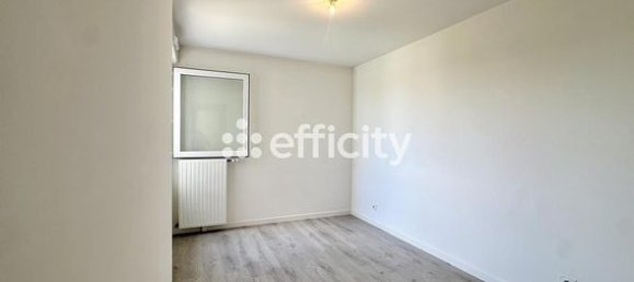 2 bedrooms Apartment in Bondy, France No. 360055 6