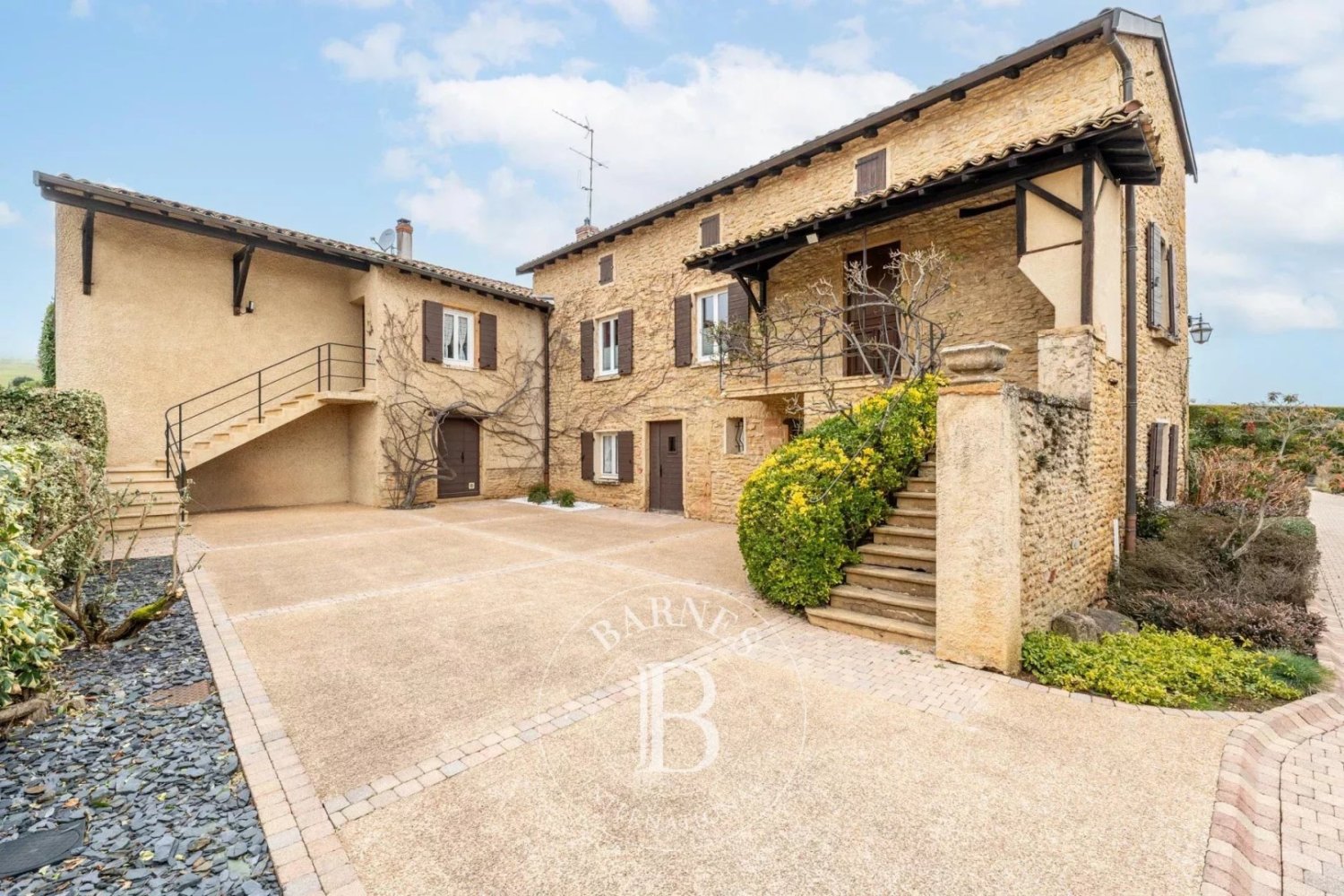 4 غرف نوم منزل في Lacenas, France رقم 351697