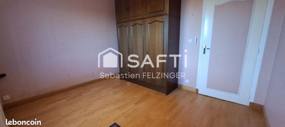 2 bedrooms House in Laon, France No. 49823 6