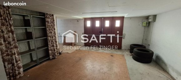 2 bedrooms House in Laon, France No. 49823 9